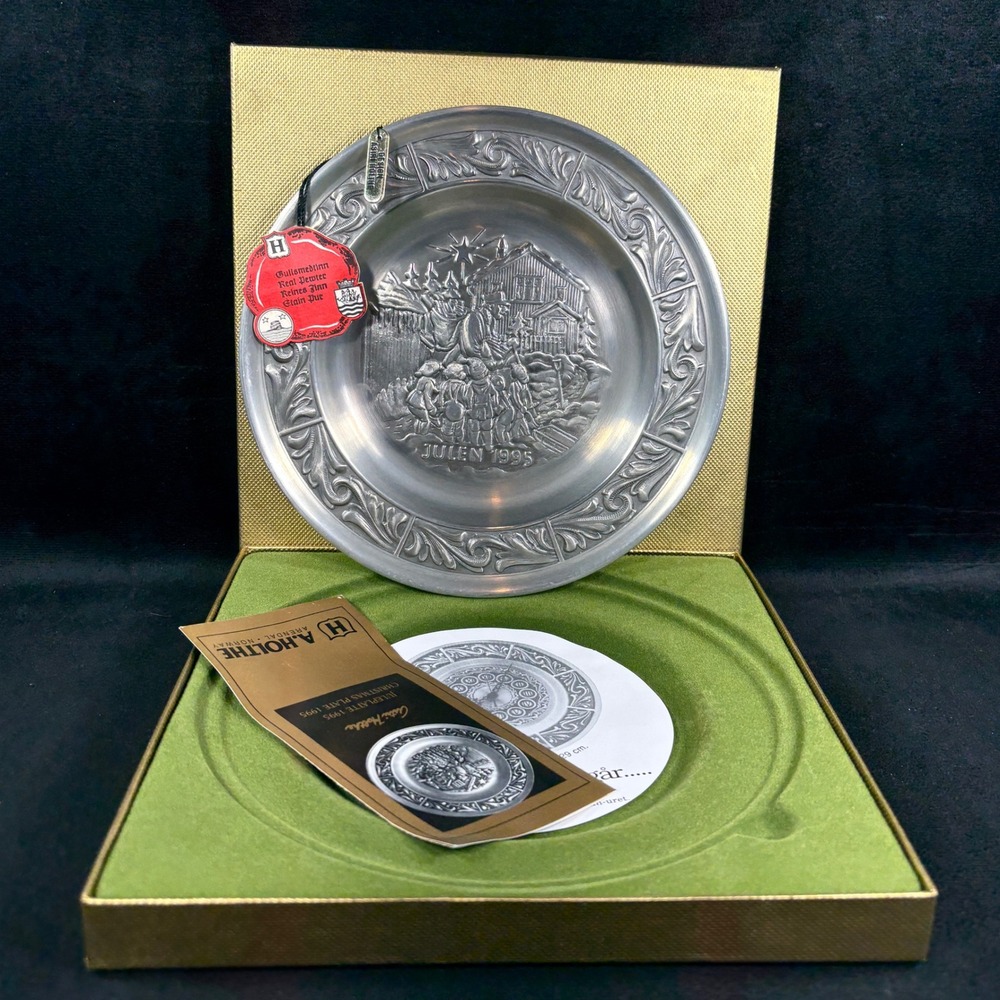 A. Holthe Norway Pewter Plate‎ Julen 1995 Christmas Plate #23 "Christmas Mail"